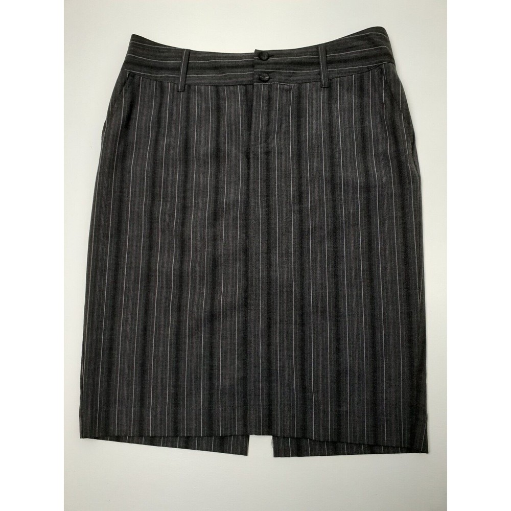 Old Navy Women's Size 8 Knee Length Low Waist Stretch Skirt Gray Pinstripe